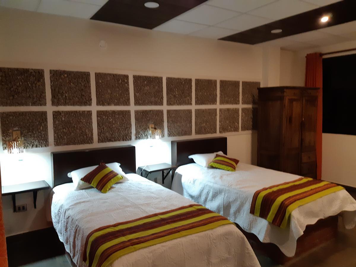 Hotel Cristales De Sal Uyuni Exteriör bild